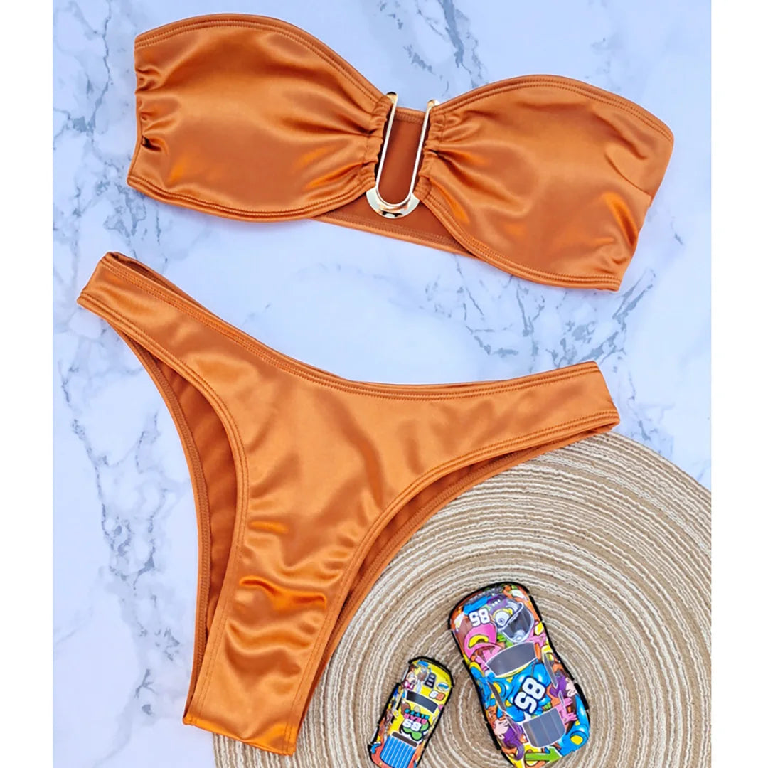 Bikini bez ramiączek z regulowanymi wkładkami