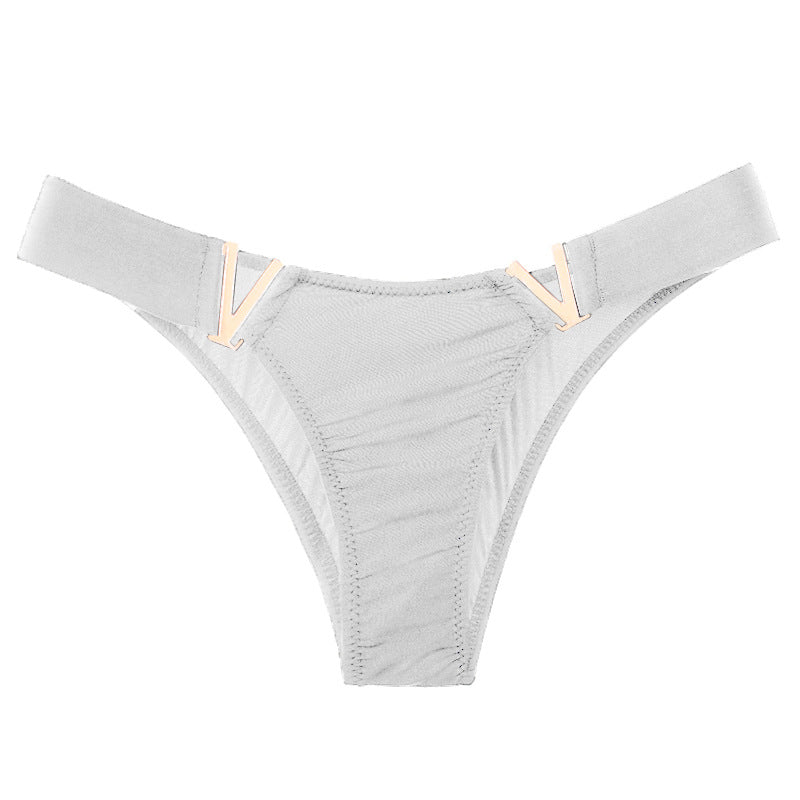 Figi z metalowymi akcentami w kolorze rose gold