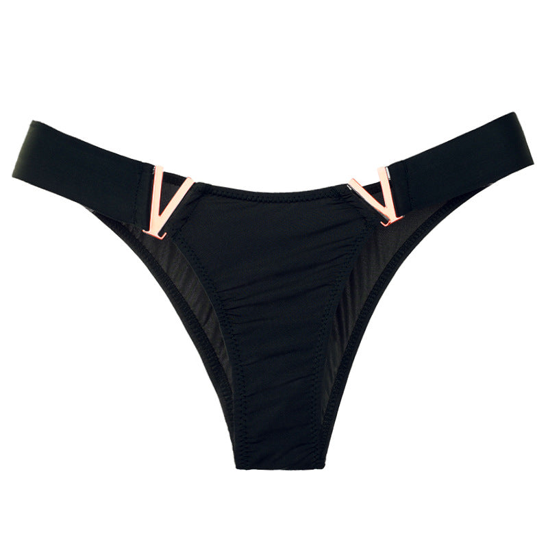 Figi z metalowymi akcentami w kolorze rose gold
