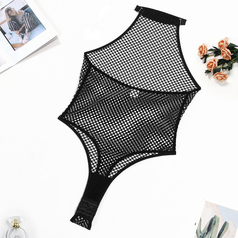 Body kabaretkowe z odkrytymi plecami