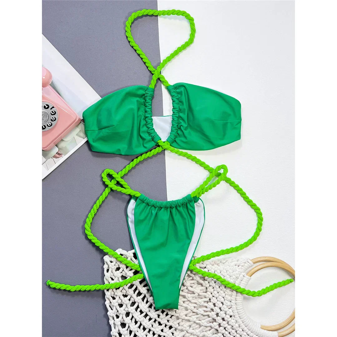 Dwuczęściowy strój kąpielowy z bandeau biustonoszem