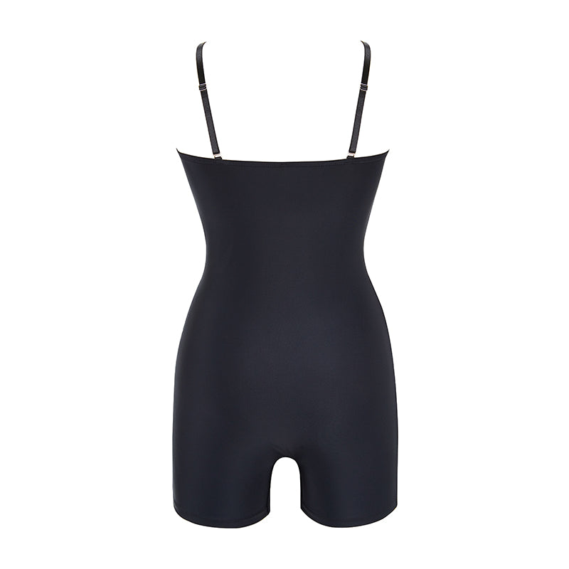 Kombinezon modelujący pośladki z regulowanymi ramiączkami