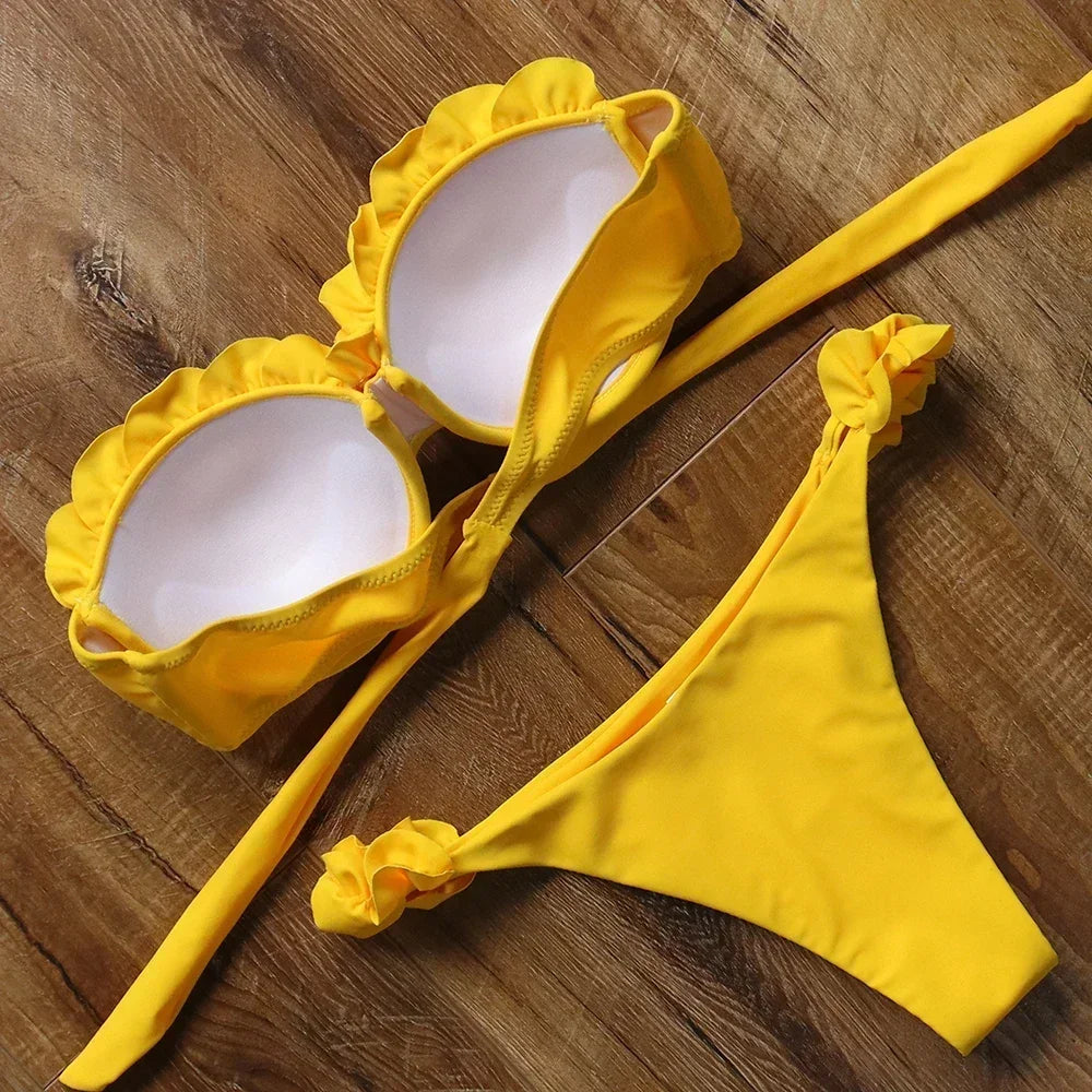 Dwuczęściowy strój kąpielowy bikini z ozdobną falbanką