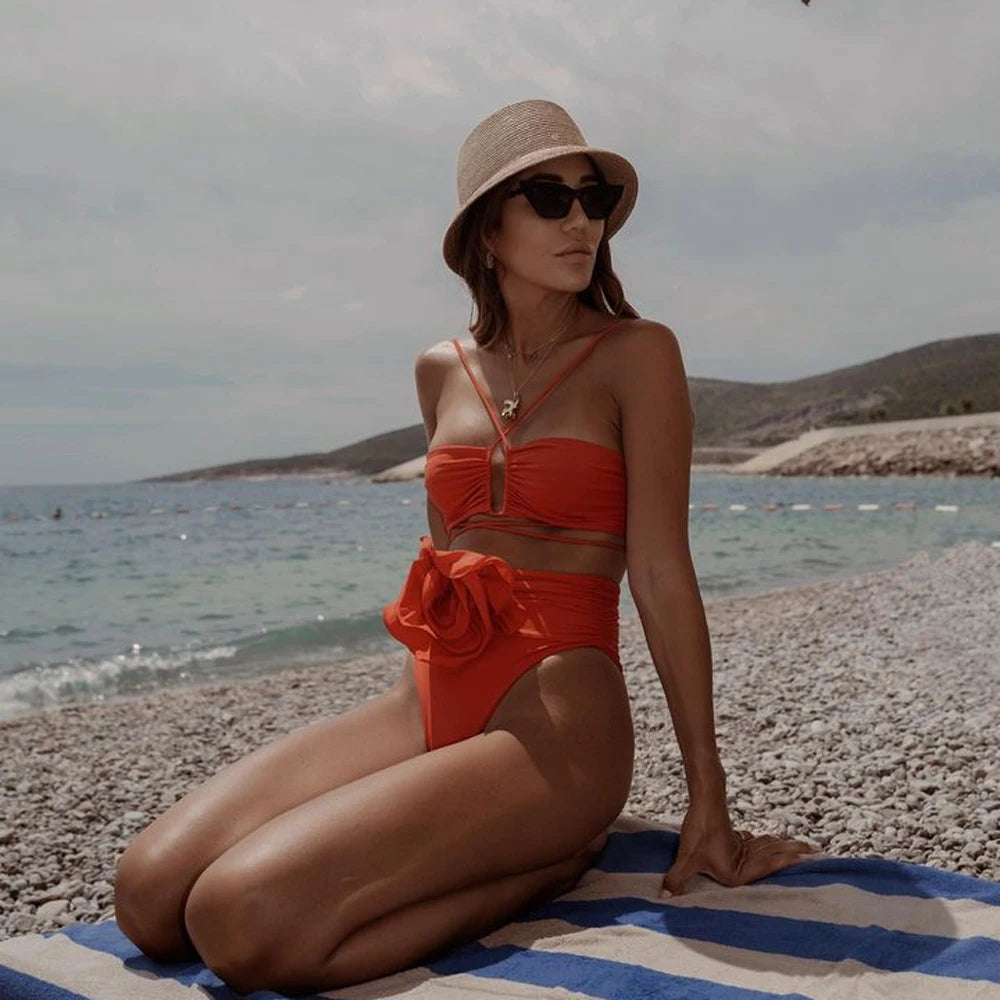Dwuczęściowy strój kąpielowy bikini z wysokim stanem i wiązaniem