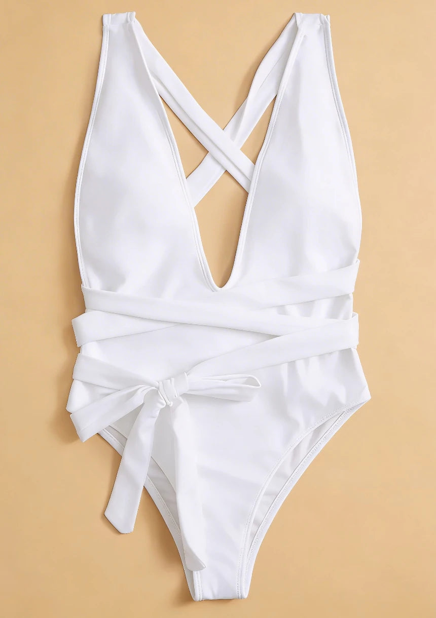 Jednoczęściowy strój kąpielowy z krzyżowanymi ramiączkami