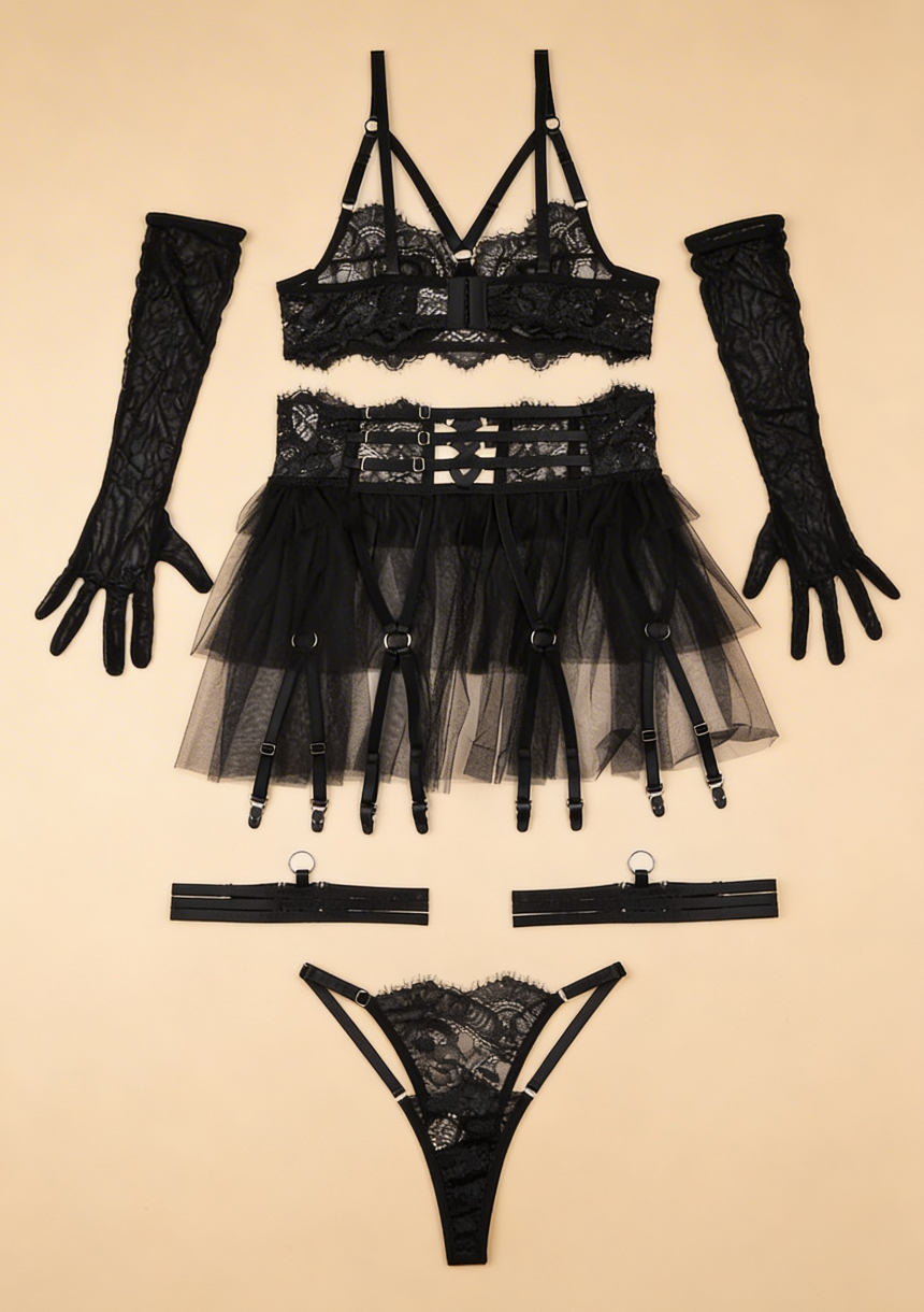 Komplet bielizny z koronkowymi wstawkami