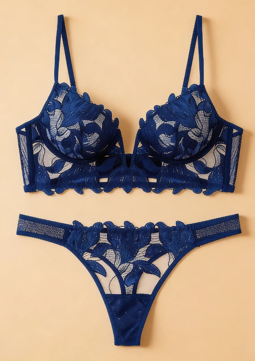 Komplet bielizny z regulowanymi ramiączkami