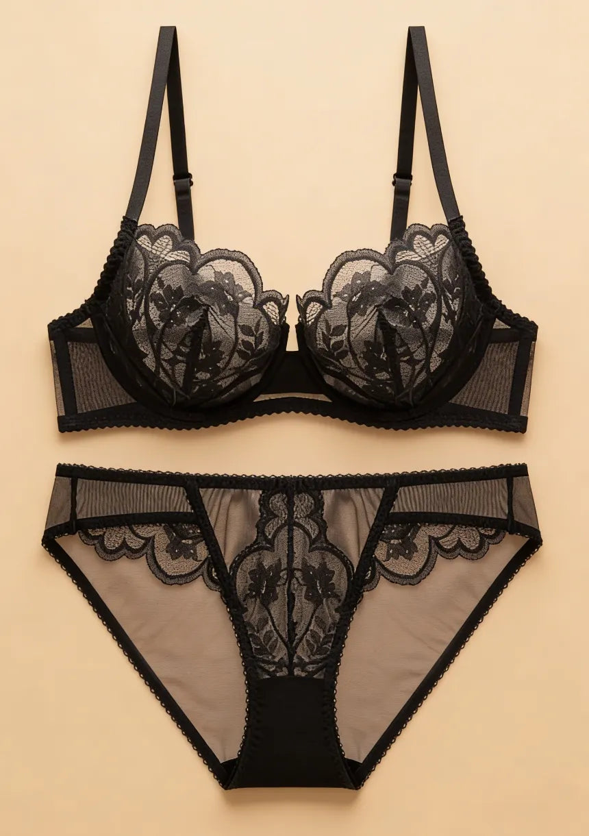 Komplet bielizny koronkowej z motywem kwiatów