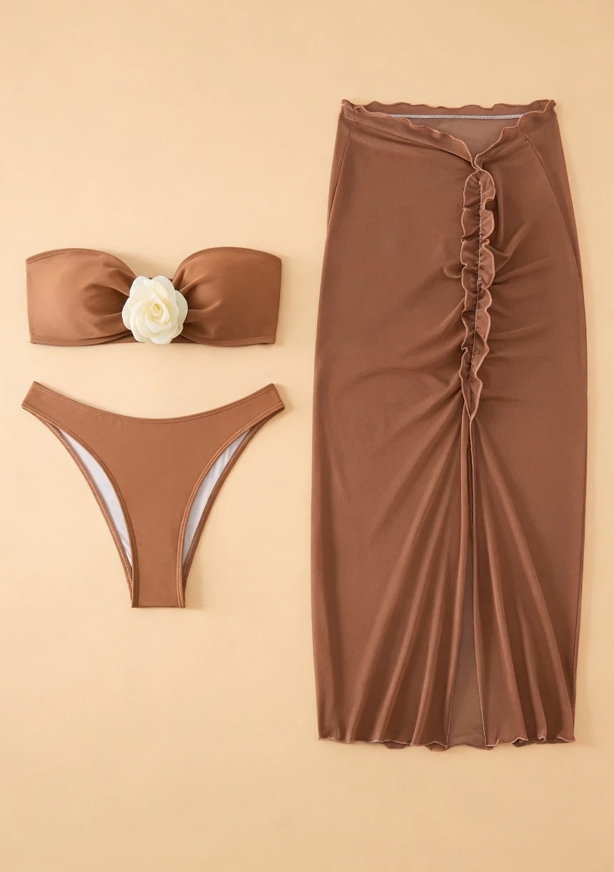 Strój kąpielowy bikini ze spódnicą z rozcięciem