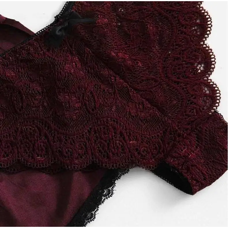 Piżama damska z trójkątnymi miseczkami