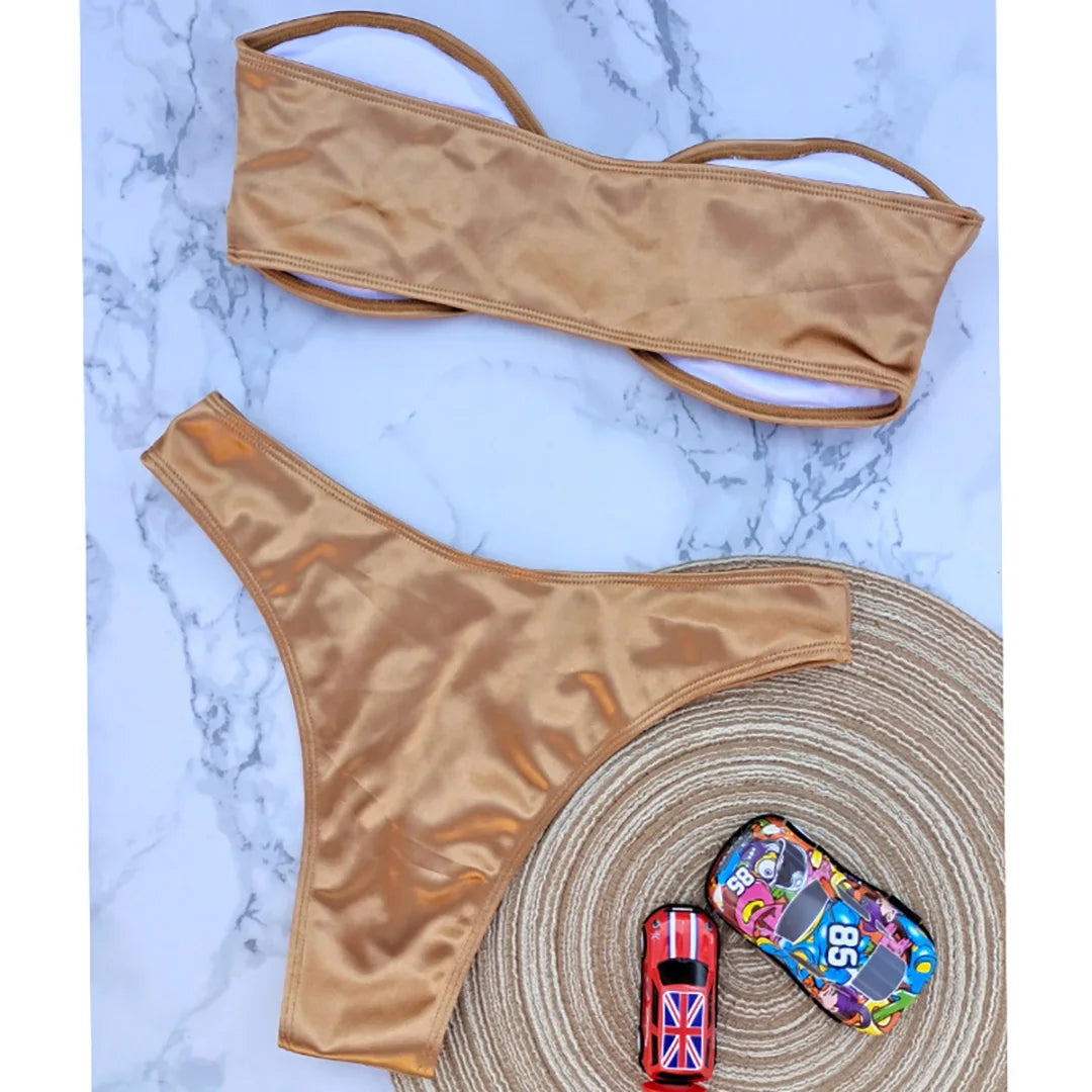 Bikini bez ramiączek z regulowanymi wkładkami