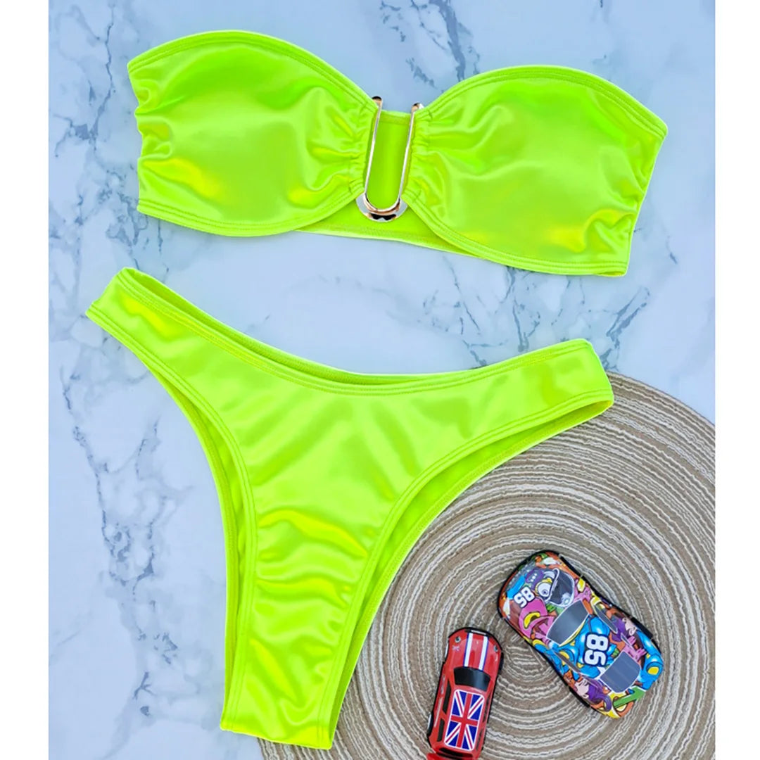 Bikini bez ramiączek z regulowanymi wkładkami