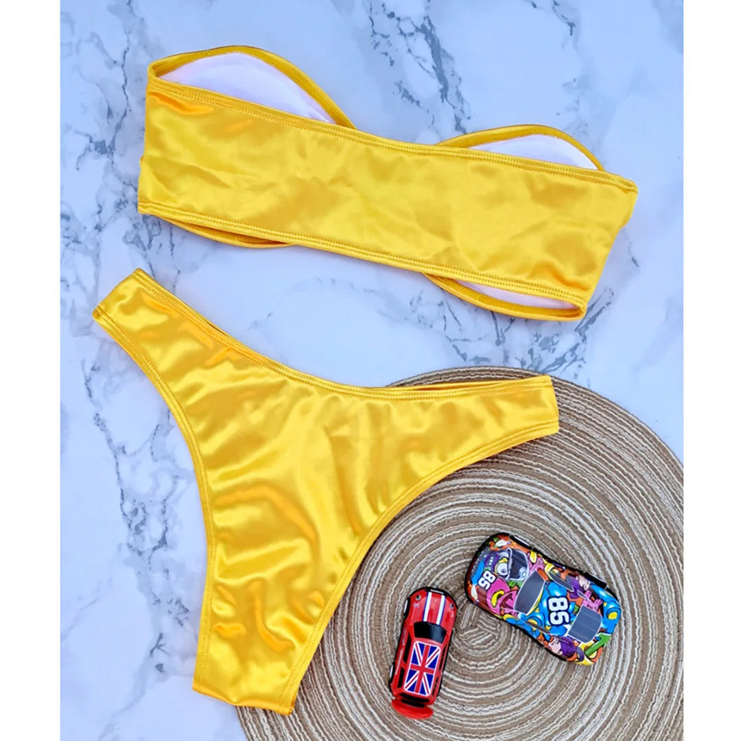 Bikini bez ramiączek z regulowanymi wkładkami