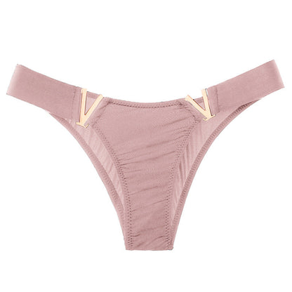 Figi z metalowymi akcentami w kolorze rose gold