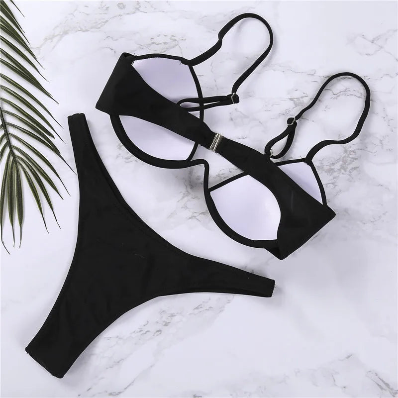 Bikini push-up z wysokim dekoltem
