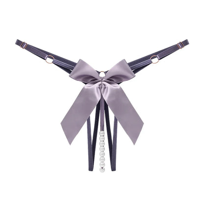 Stringi z regulowanymi paskami w biodrach