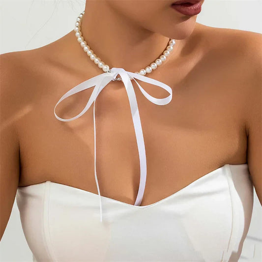 Choker perełkowy z regulowanym rozmiarem