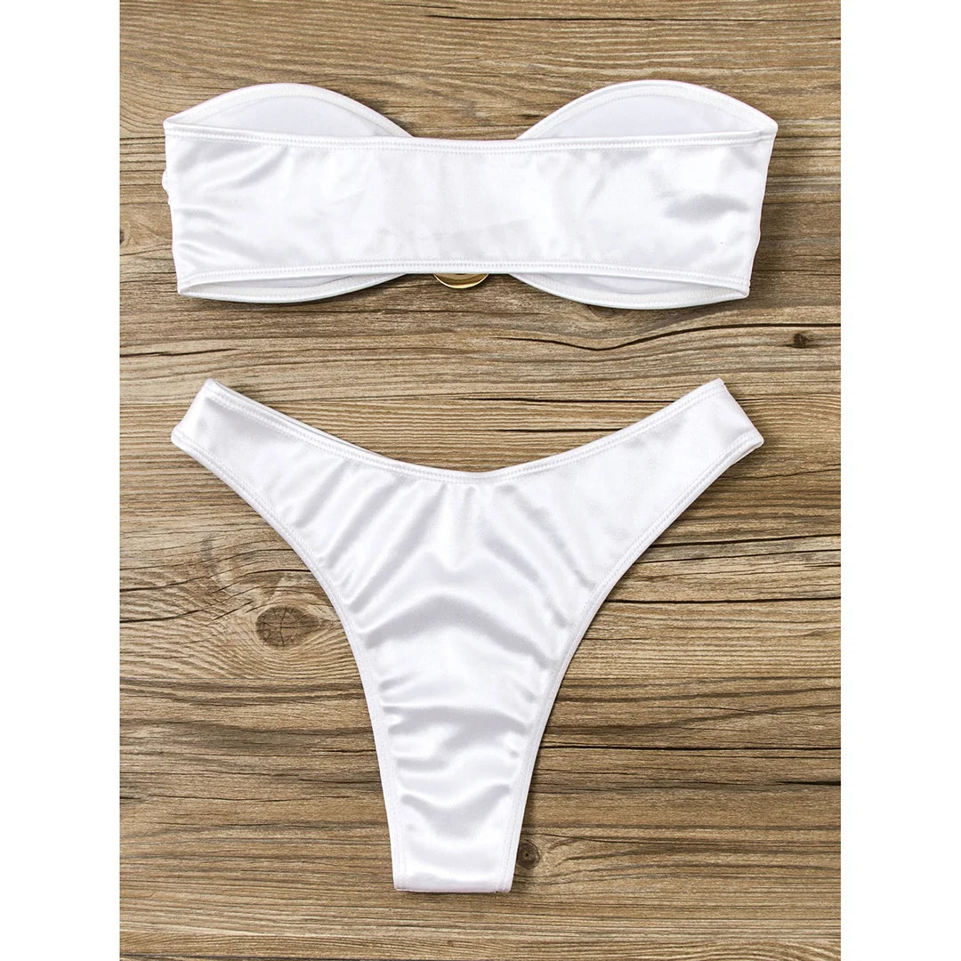 Bikini bez ramiączek z regulowanymi wkładkami