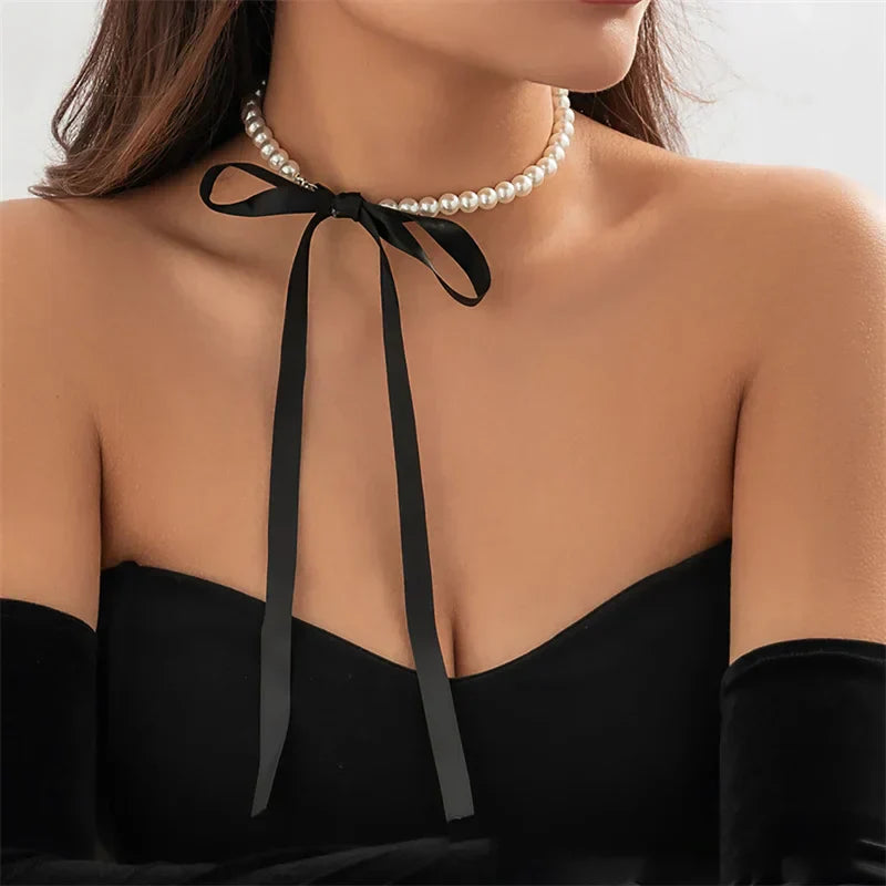 Choker perełkowy z regulowanym rozmiarem
