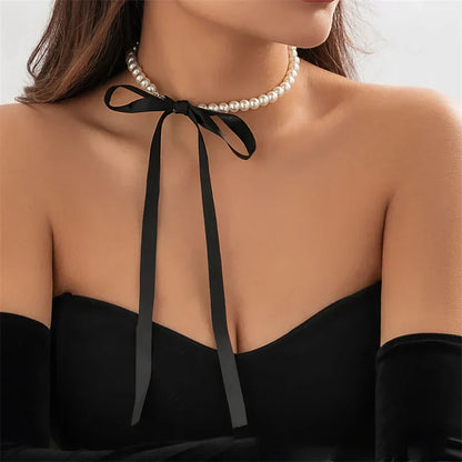Choker perełkowy z regulowanym rozmiarem