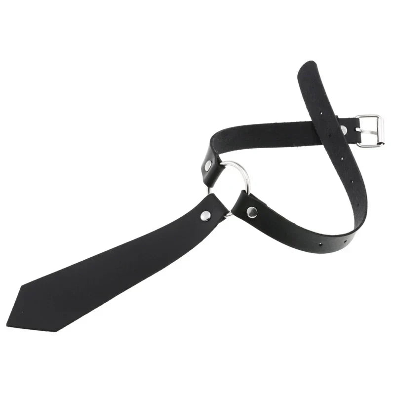 Choker z regulowanym zapięciem