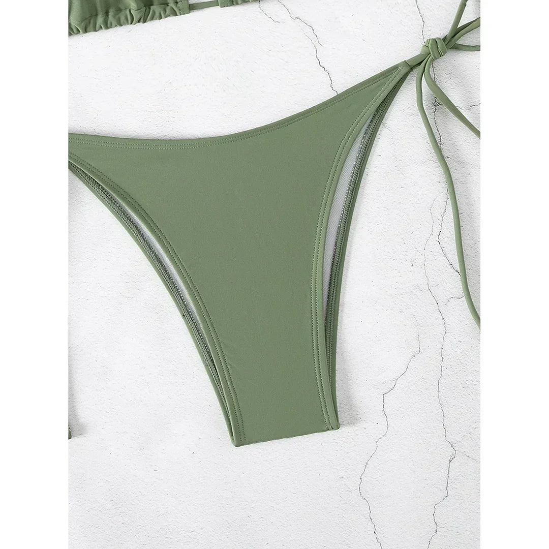 Bikini z regulowanymi wiązaniami