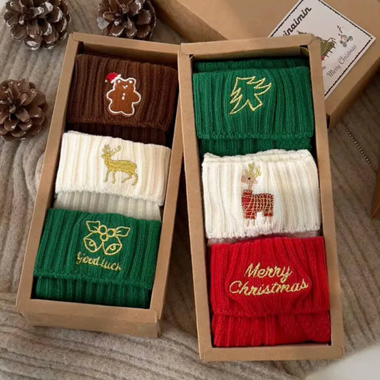 Świąteczne skarpetki z haftem