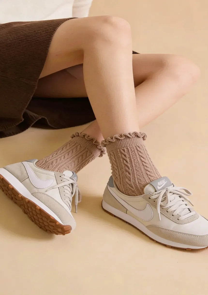 Skarpety damskie w warkoczowy wzór