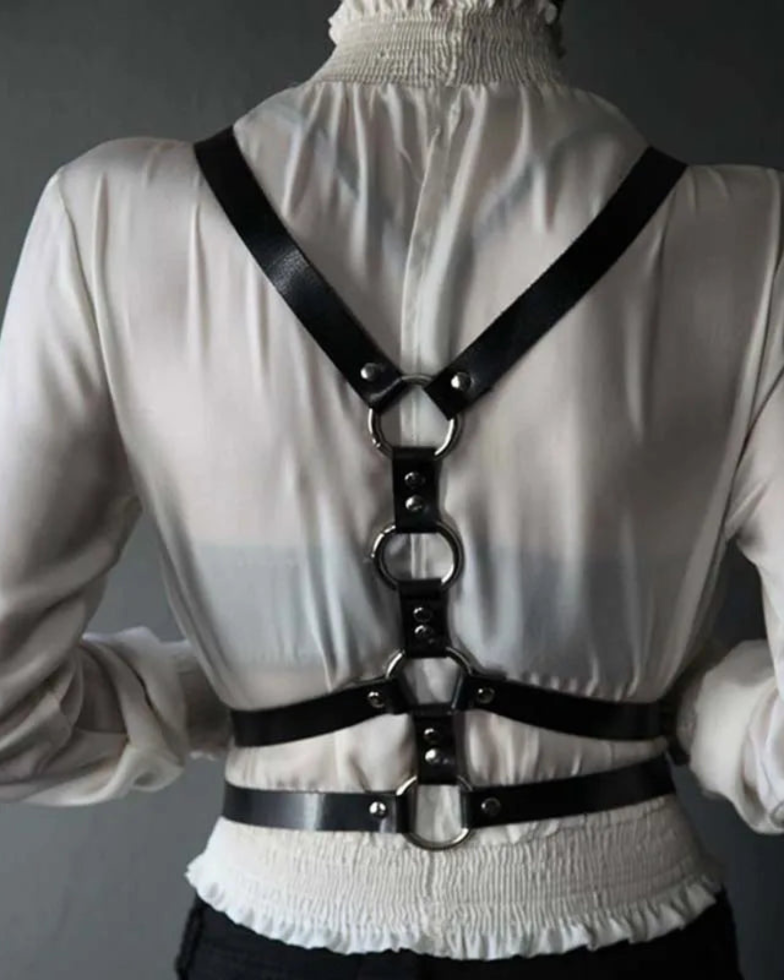 Czarny Harness Frances