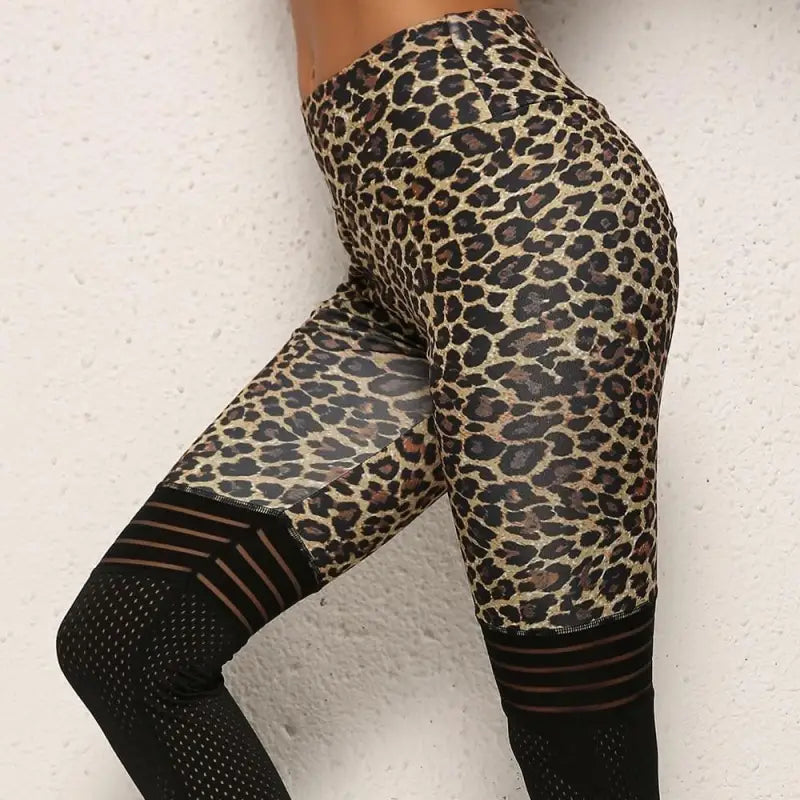 Czarny Legginsy sportowe motyw panterki