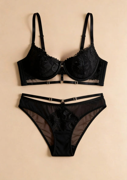 Komplet bielizny siateczkowej z ozdobnymi paseczkami