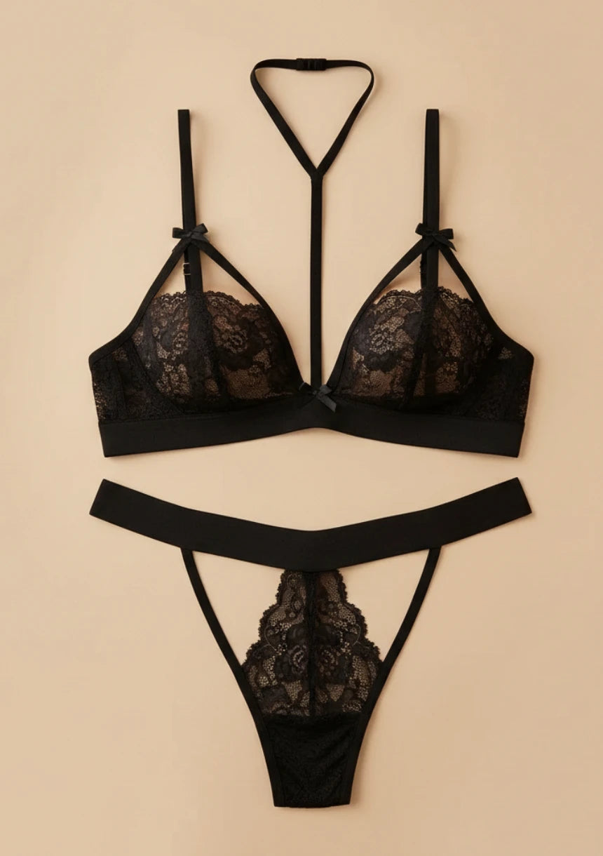 Komplet bielizny koronkowej z dekoracyjnym chokerem