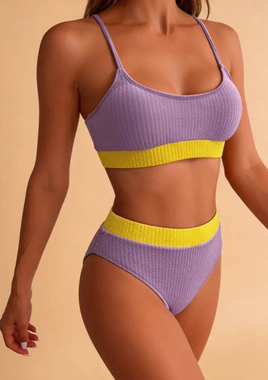 Dwuczęściowy strój kąpielowy z wysokim stanem