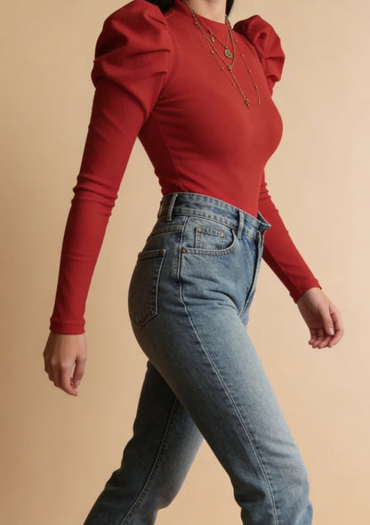 Body z bufiastymi rękawami