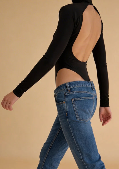 Body z odkrytymi plecami