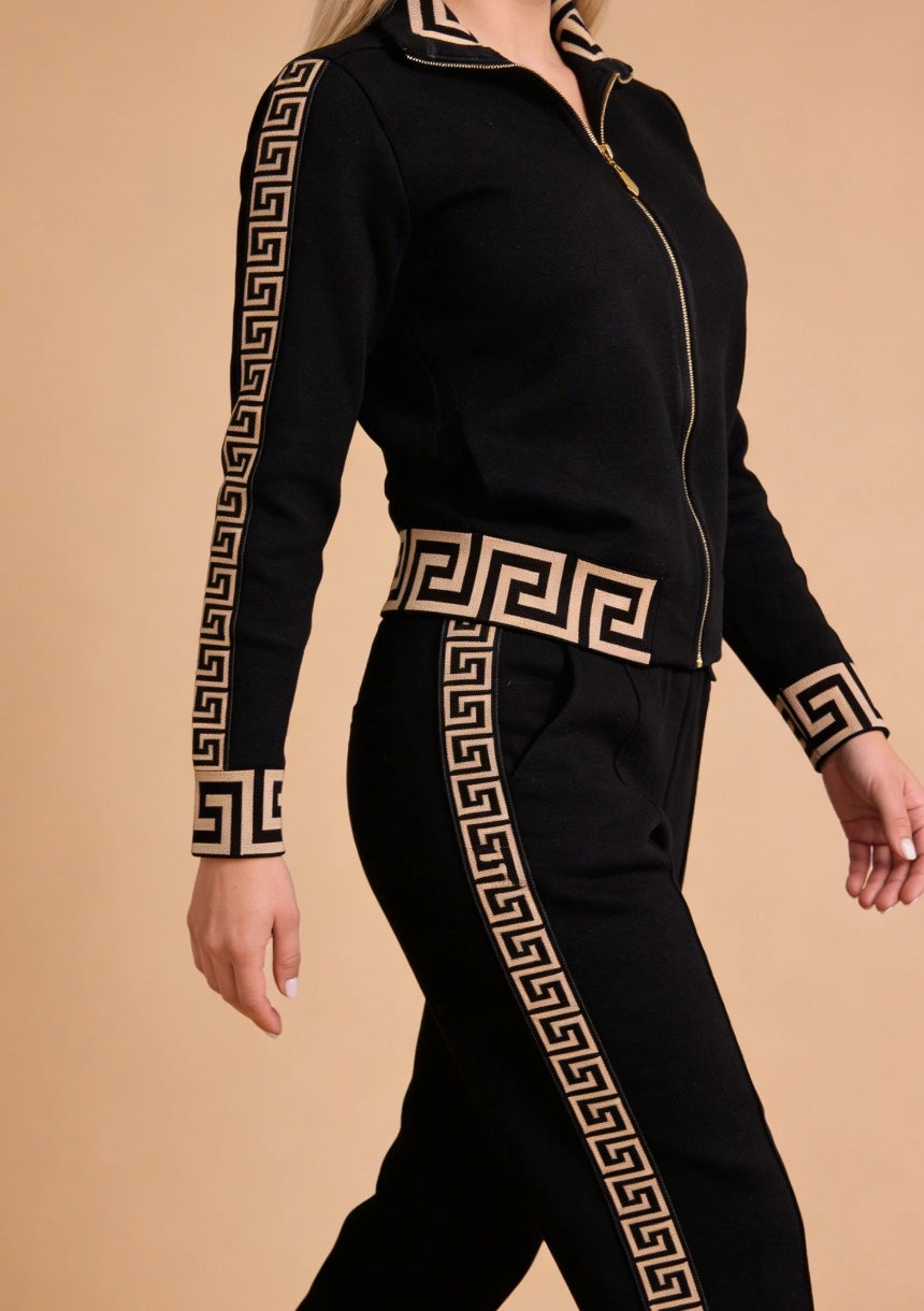 Ozdobny komplet sportowy