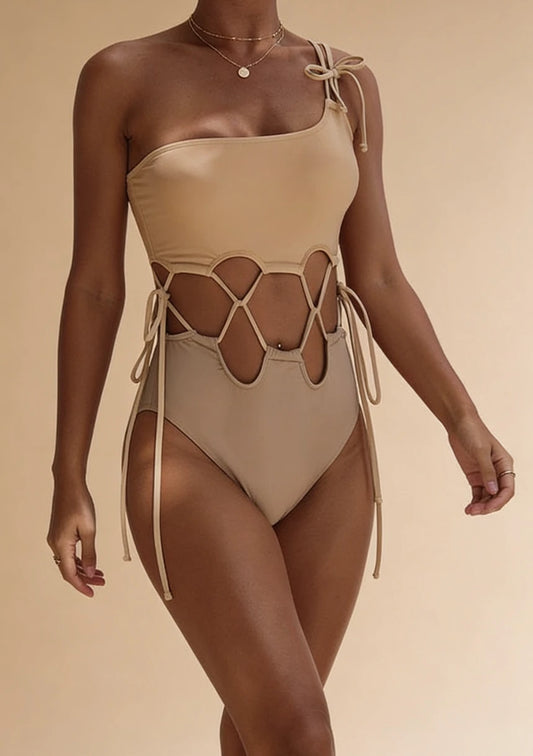 Jednoczęściowy strój kąpielowy z usztywnianymi miseczkami