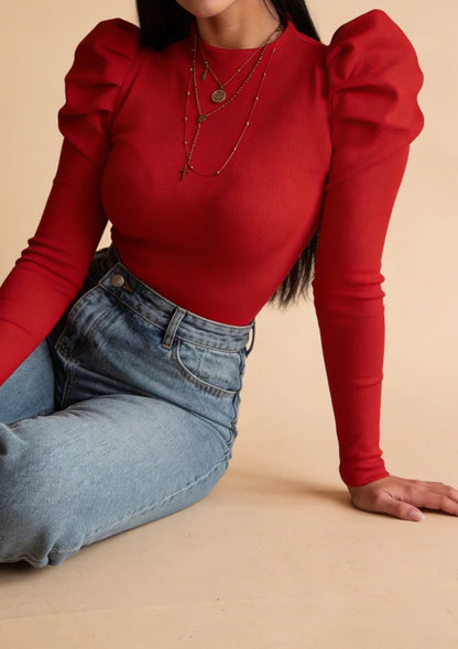 Body z bufiastymi rękawami