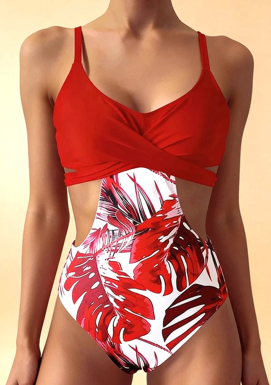 Strój kąpielowy z wycięciami