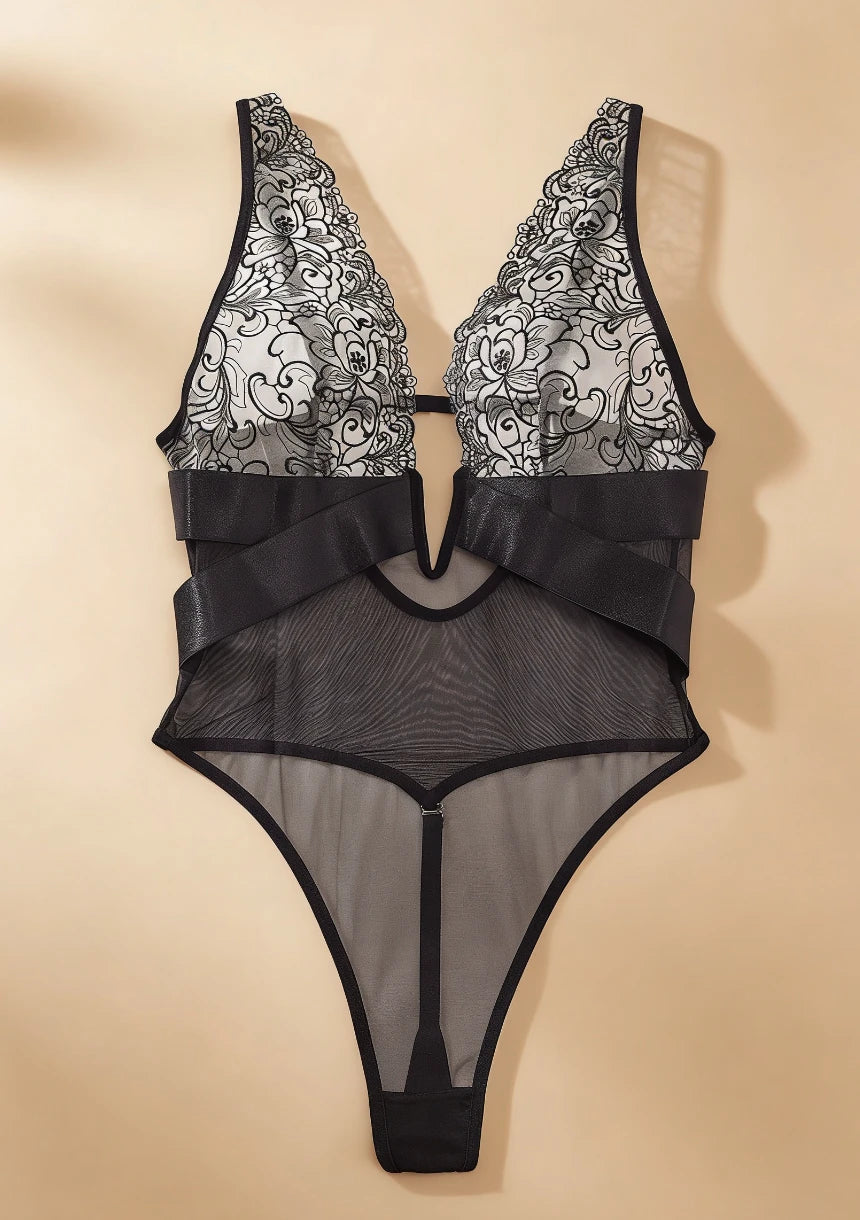 Body z regulowanymi ramiączkami