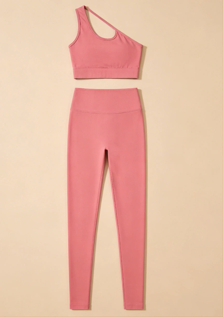 Komplet sportowy z asymetrycznym topem