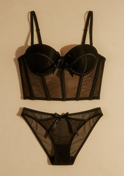 Komplet bielizny damskiej z gorsetową górą