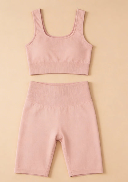 Klasyczny krótki komplet sportowy