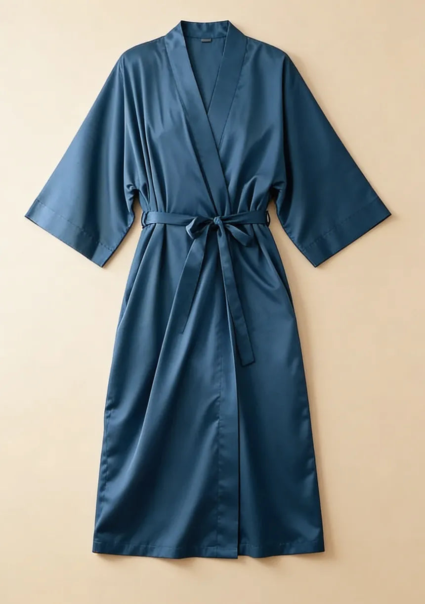 Długi peniuar damski z szerokimi rękawami