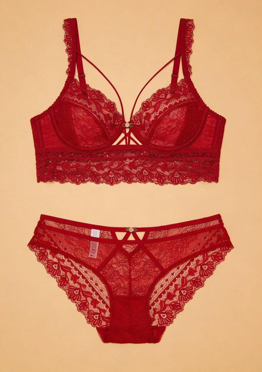 Komplet bielizny z regulowanymi ramiączkami