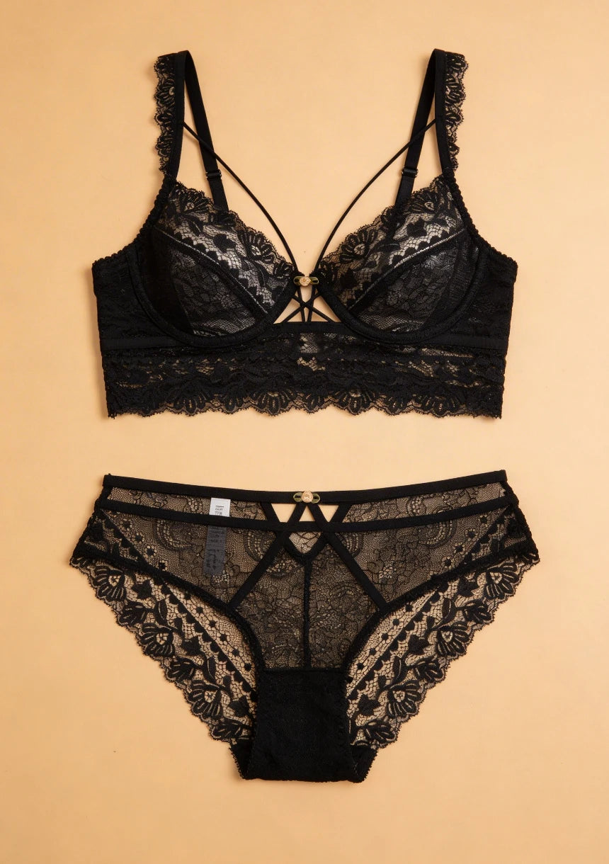 Komplet bielizny z regulowanymi ramiączkami