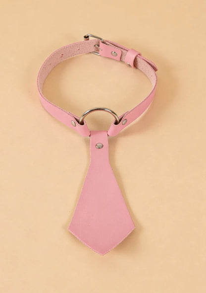 Choker z regulowanym zapięciem