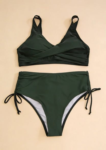 Dwuczęściowy strój kąpielowy z podwyższonym stanem