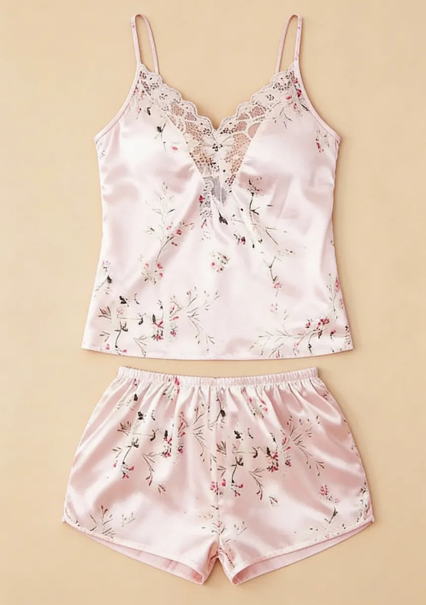 Satynowa piżama z koronką w kwiatowy wzór