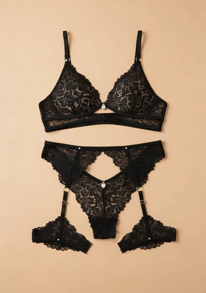 Komplet bielizny z pasem z podwiązkami